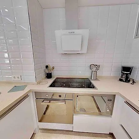 Puerto Ideal Location Estepona