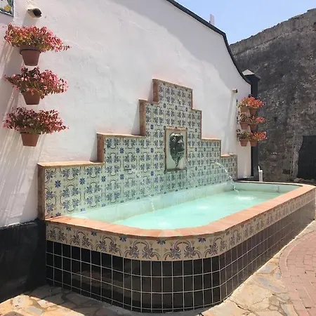 Puerto Ideal Location אסטפונה