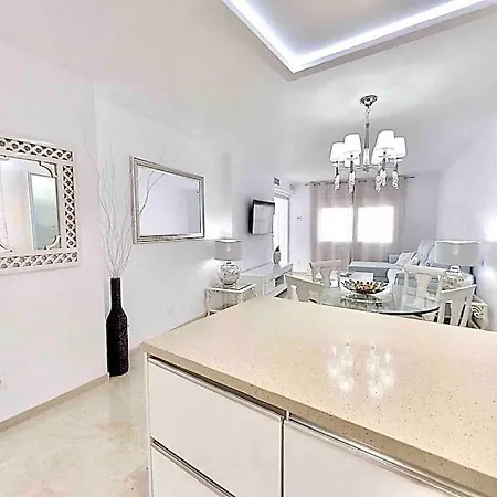 Puerto Ideal Location *