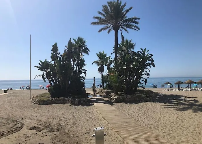 Puerto Ideal Location アパート