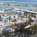 Puerto Ideal Location 아파트