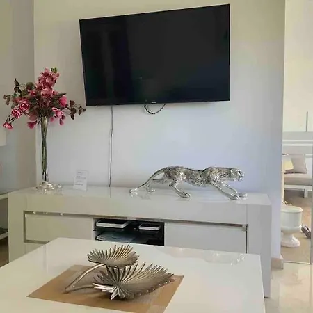 Puerto Ideal Location דירה